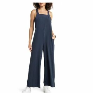 Relaxed Sleeveless Wide-Leg Jumpsuit